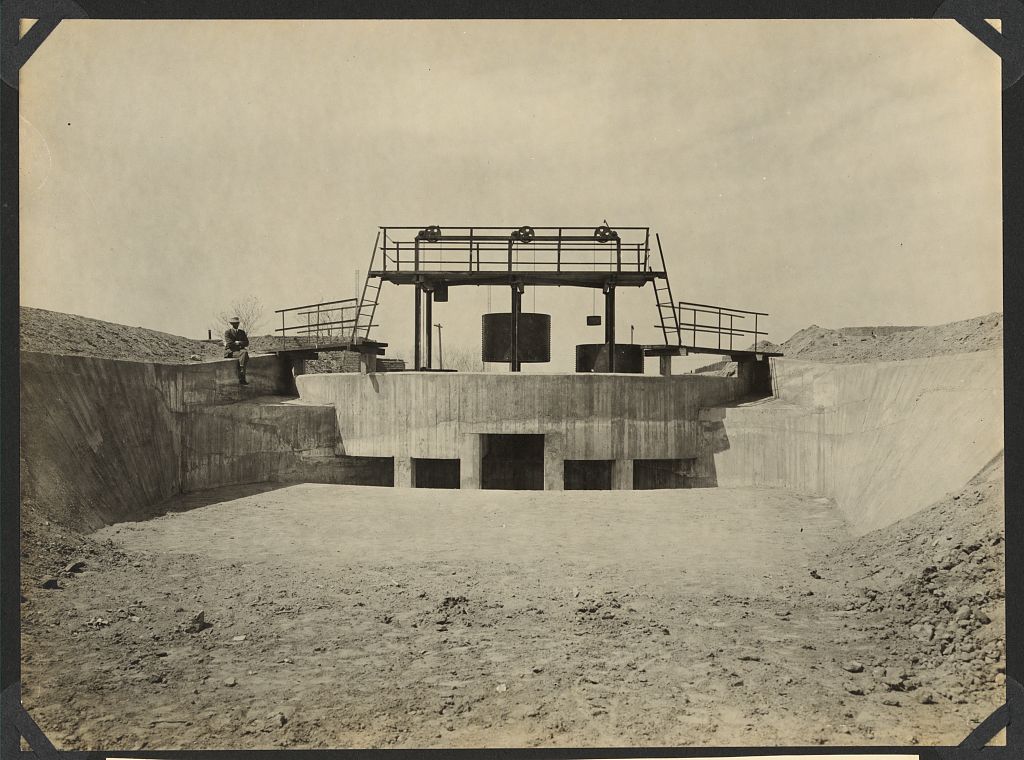 Franklin Canal in El Paso, Texas; ASCE Texas Section Civil Engineering Landmark